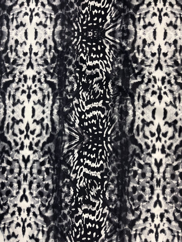 Black and White Animal Print Laminating Sleeve